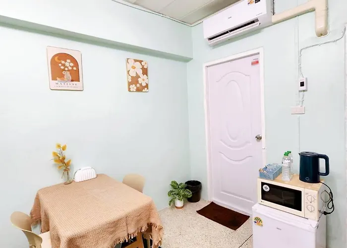 201-stp Homely Free Wi-fi And Near Bts Apartment